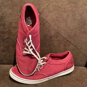 Vans burgandy maroon color woman’s 9.5 9 1/2 worn once so like new tennis shoes